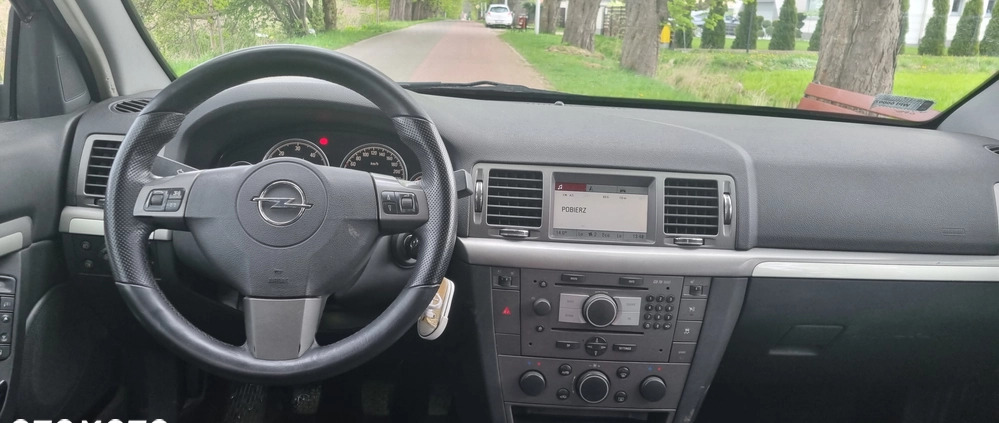 Opel Vectra cena 12900 przebieg: 250000, rok produkcji 2007 z Sianów małe 704